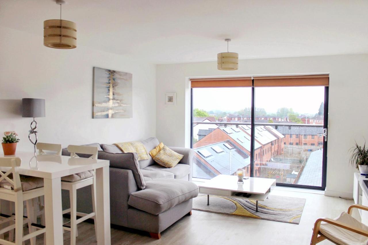 Manchester Escape - Private Room & Bathroom Near Etihad And Coop Arena - Free Secure Parking Екстериор снимка